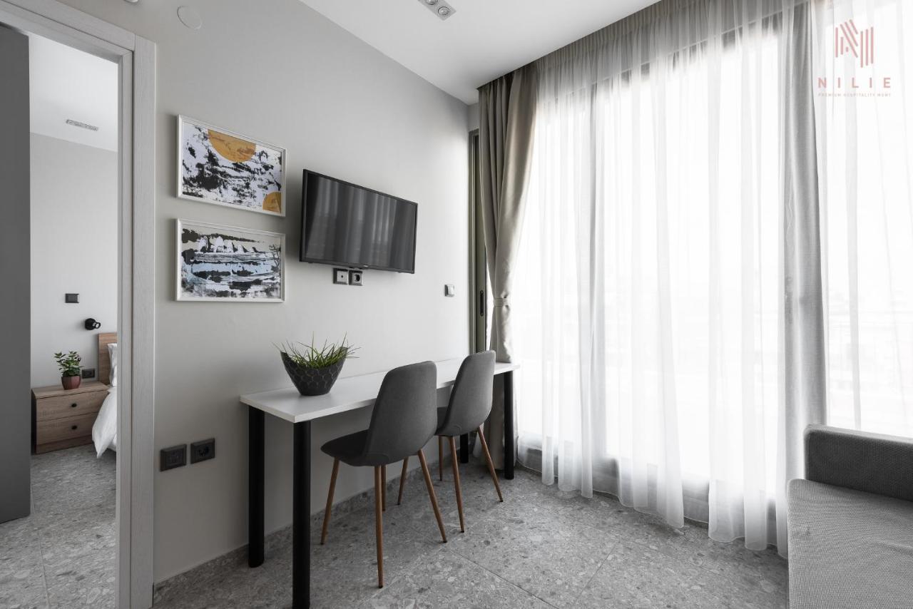 The Skysphere, Nilie Hospitality Mgmt Apartment Tesalonika Bagian luar foto