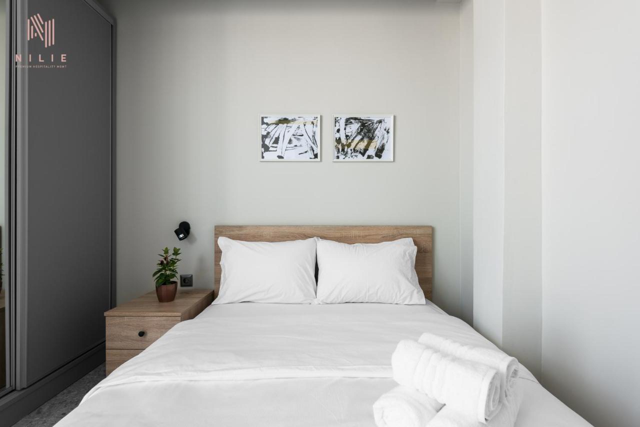 The Skysphere, Nilie Hospitality Mgmt Apartment Tesalonika Bagian luar foto
