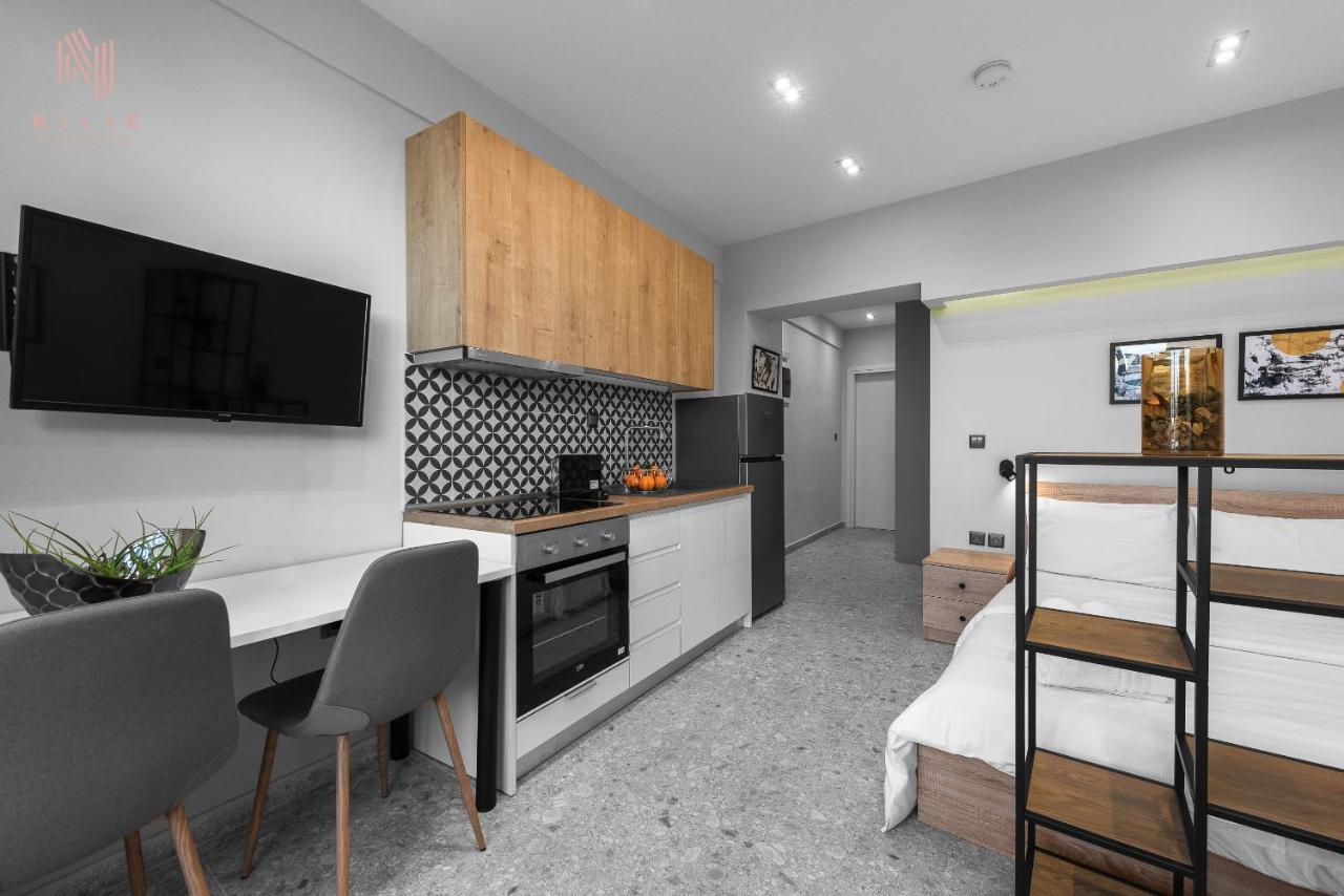 The Skysphere, Nilie Hospitality Mgmt Apartment Tesalonika Bagian luar foto