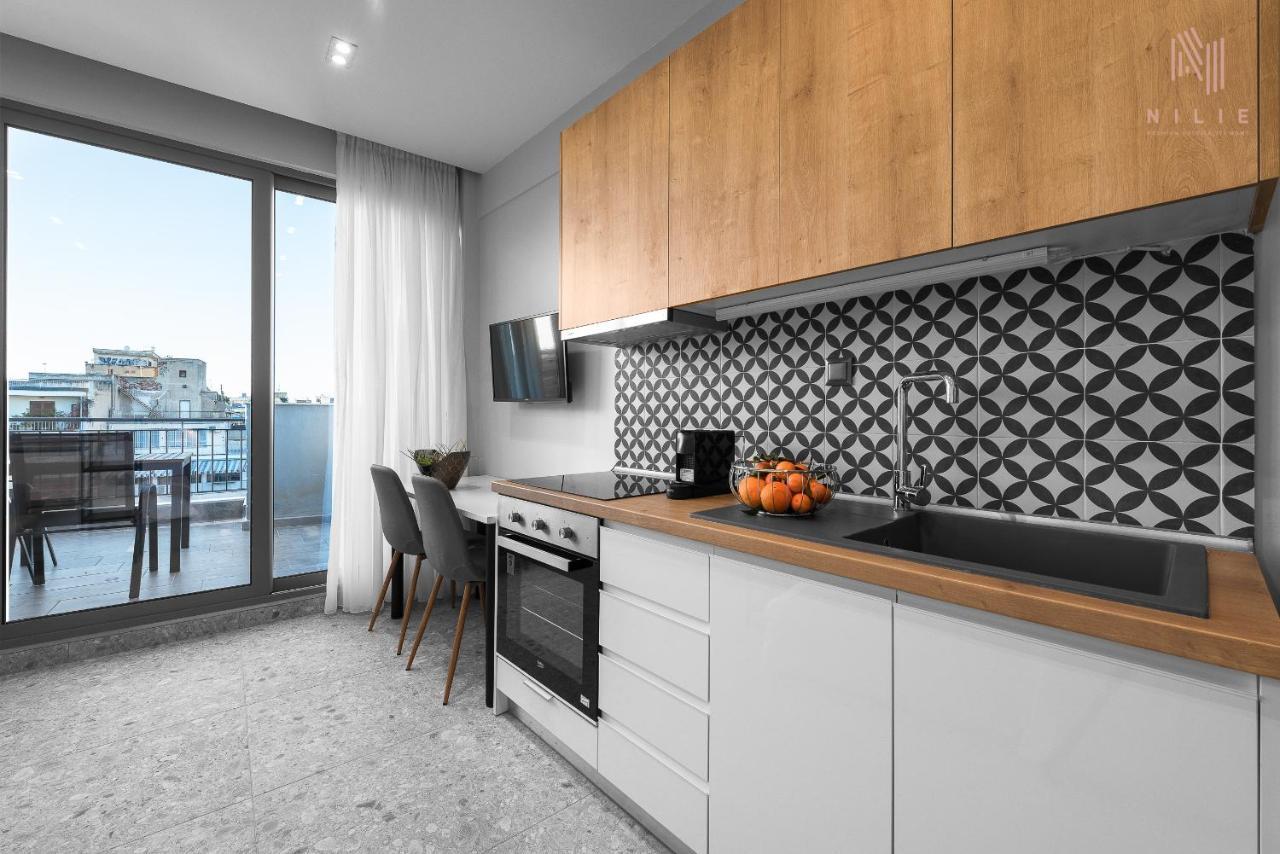 The Skysphere, Nilie Hospitality Mgmt Apartment Tesalonika Bagian luar foto